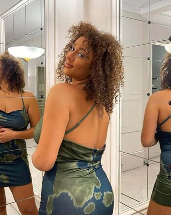 Full leaked Jade yourbestiee private onlyfans photo