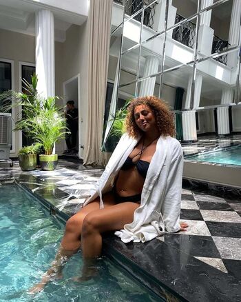Full leaked Jade yourbestiee private onlyfans photo