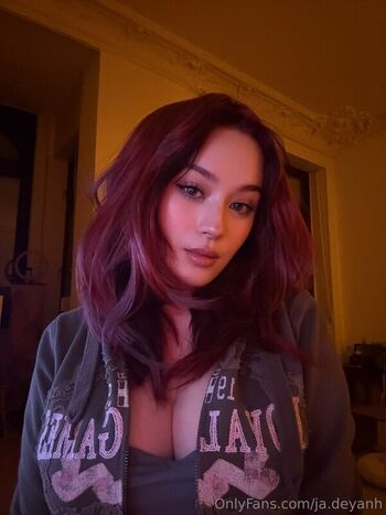 Full leaked Jadeyanh  page private onlyfans photo