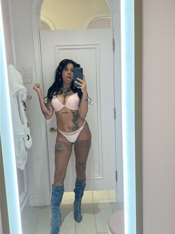 Full leaked Janasantos private onlyfans photo