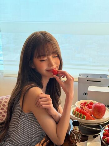 Full leaked Jang won young page private onlyfans photo