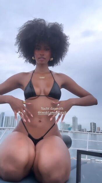 Full leaked Jasmine chola private onlyfans photo