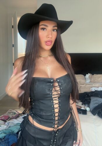 Full leaked Jasmine lillyyyy private onlyfans photo