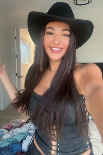 Full leaked Jasmine lillyyyy private onlyfans photo