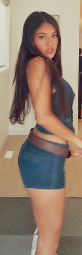 Full leaked Jasmine lillyyyy private onlyfans photo