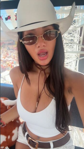 Full leaked Jasmine lillyyyy private onlyfans photo