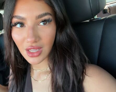 jasmine_lillyyyy