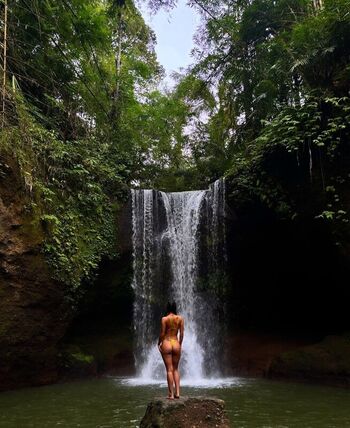 Full leaked Jasmine long page private onlyfans photo