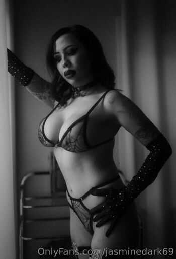 Full leaked Jasminedark private onlyfans photo
