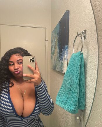 Full leaked Jasmynaaliyah private onlyfans photo