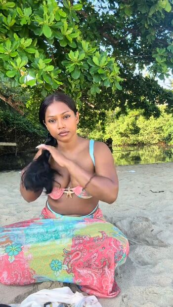 Full leaked Jayalathge bashi page private onlyfans photo