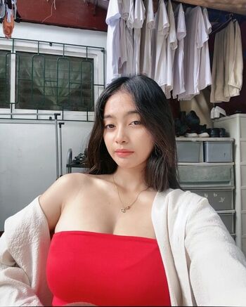 Jela Lorenelle