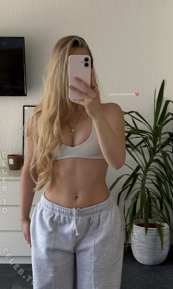 Full leaked Jellefeline page private onlyfans photo
