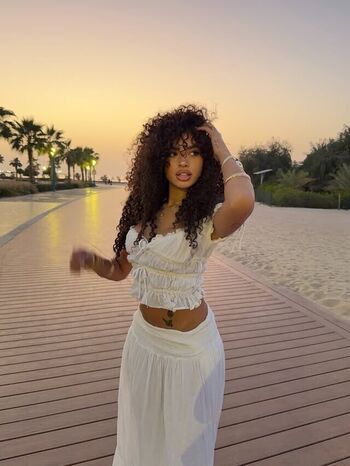 Full leaked Kamilla/ private onlyfans photo