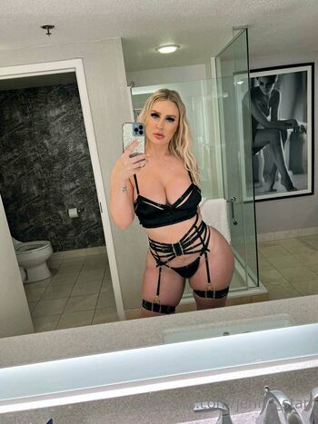 Full leaked Jenna starr private onlyfans photo