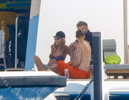Jennifer Aniston