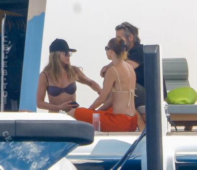 Jennifer Aniston