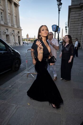 Full leaked Jennifer lopez page private onlyfans photo