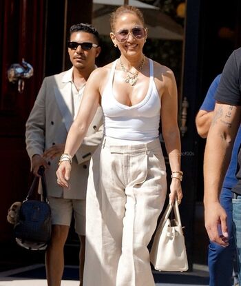 Full leaked Jennifer lopez page private onlyfans photo