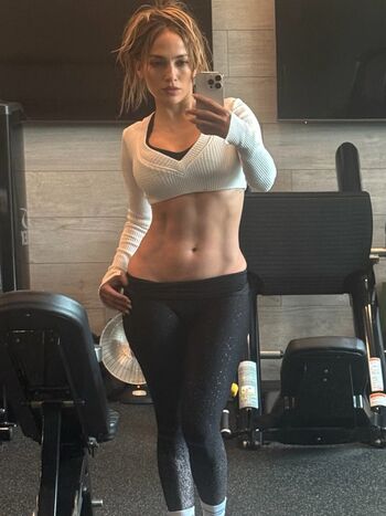 Full leaked Jennifer lopez page private onlyfans photo