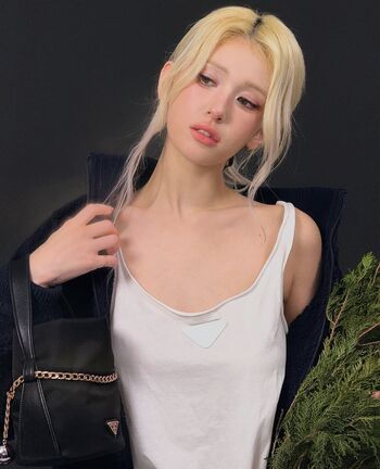 Jeon Somi/ENNIK SOMI