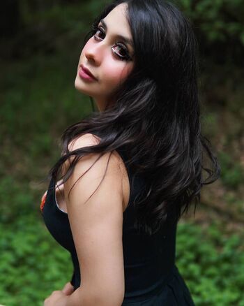 Full leaked Jezzylush private onlyfans photo