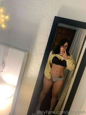 Full leaked Jezzylush private onlyfans photo