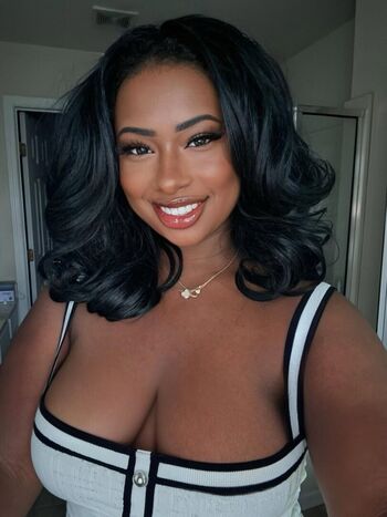 Full leaked Jharionne private onlyfans photo