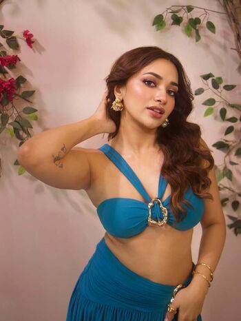 Full leaked Jiyashankar private onlyfans photo