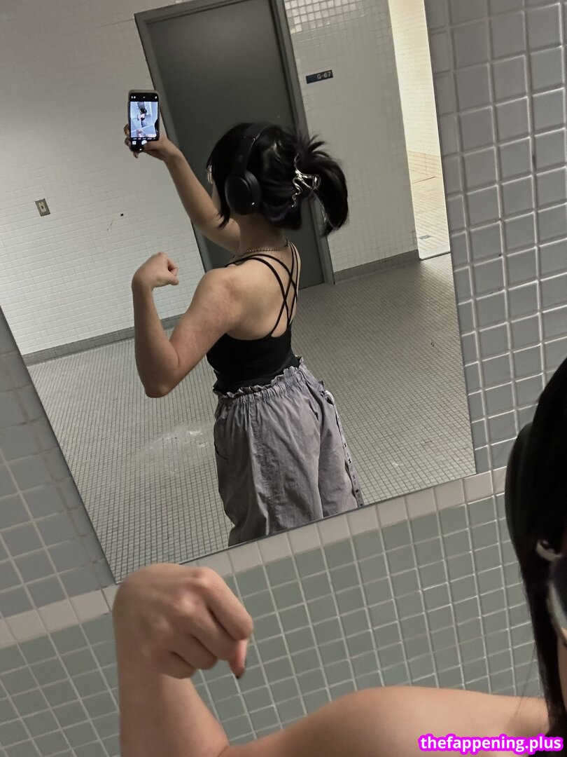 Janet He / https: / jjanethe / jjanethee / jjanether6 Foto OnlyFans Nuda #4