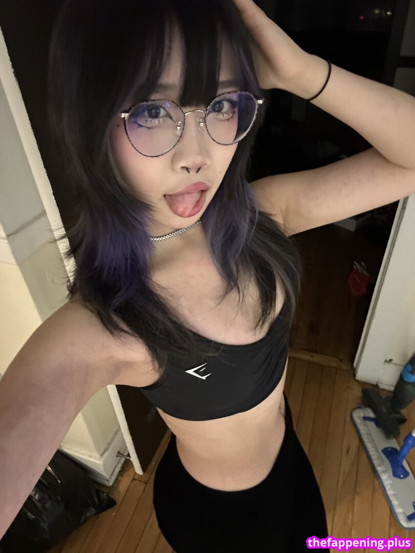 Janet He / https: / jjanethe / jjanethee / jjanether6 Çıplak OnlyFans Fotoğrafı #22