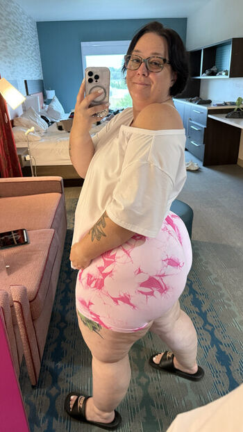 JuicymommaT