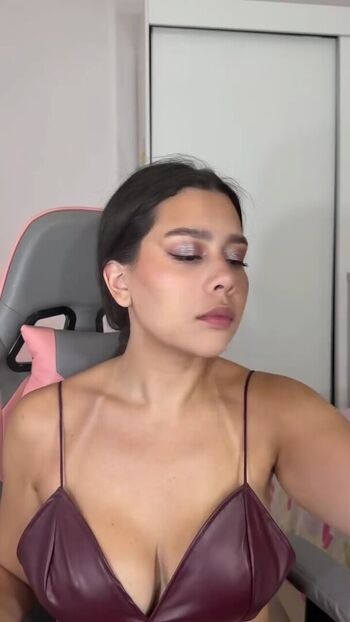 Full leaked Julia alvarenga private onlyfans photo