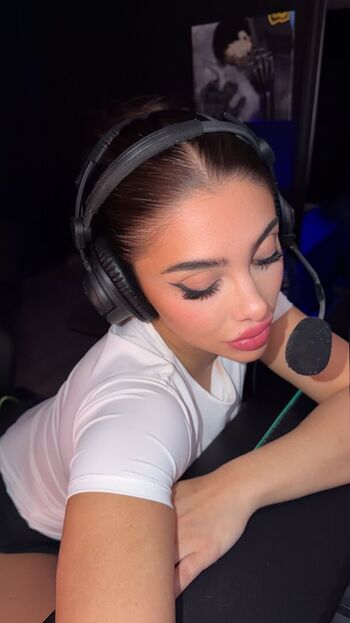 Full leaked Julia bayonetta  page private onlyfans photo