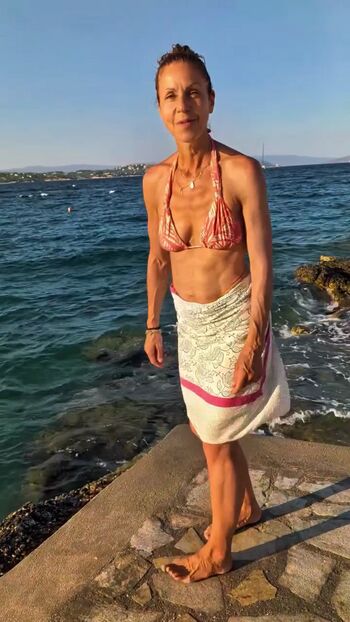 Julia Bradbury