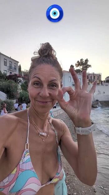Julia Bradbury