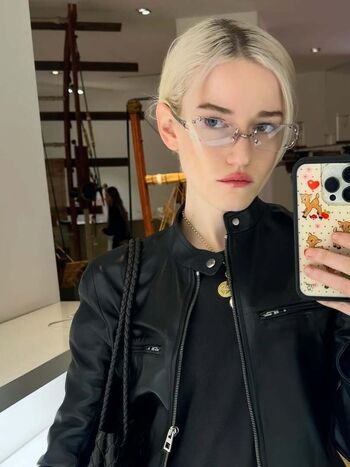 Julia Garner