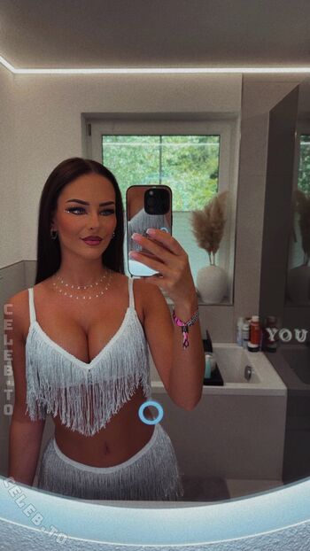 Full leaked Julia hofer private onlyfans photo