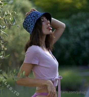 juliagly
