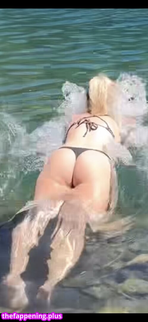 Julianna Elisee / @juliannaelisee / @elizabethgrantfandom