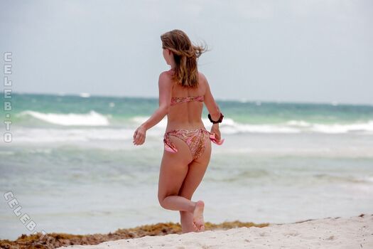 Full leaked Julianne hough private onlyfans photo