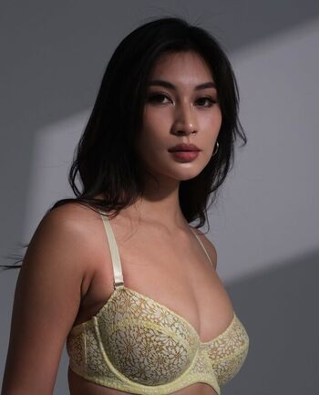 Full leaked Juliexyy private onlyfans photo
