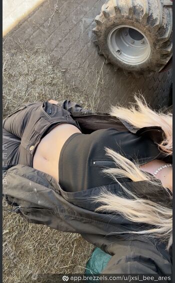Full leaked Jxsi bee ares  page private onlyfans photo
