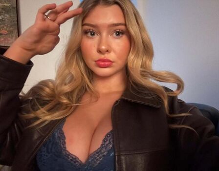 Full leaked Kaena page private onlyfans photo