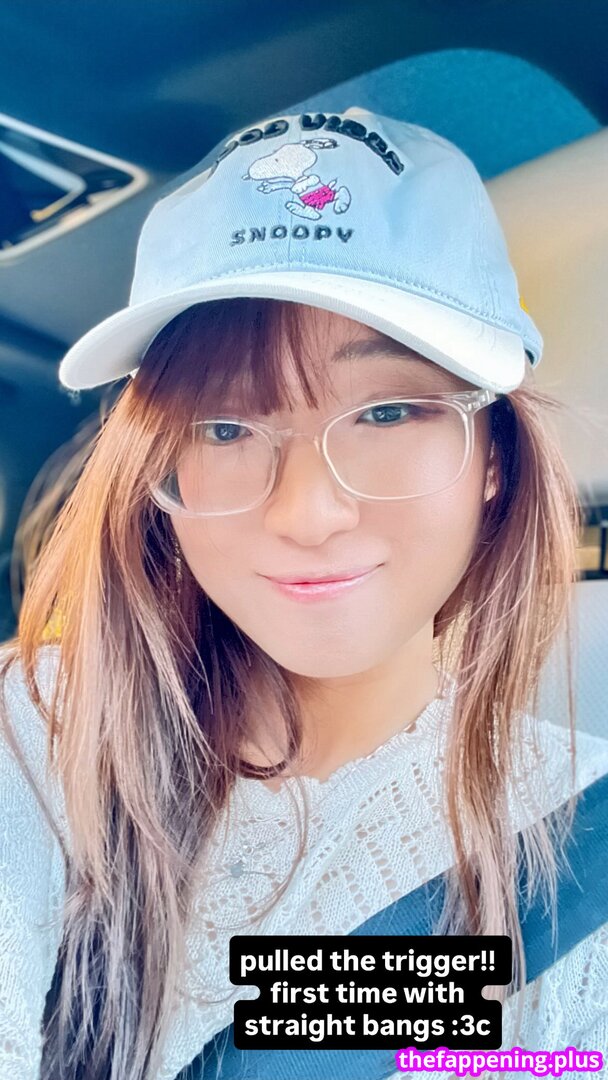 Full leaked Ahotwifekelly/ private onlyfans photo