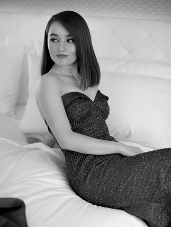 Full leaked Kaitlyn dever page private onlyfans photo