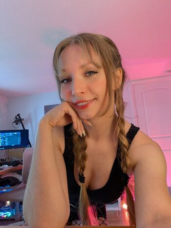 Full leaked Kamicakes asmr private onlyfans photo