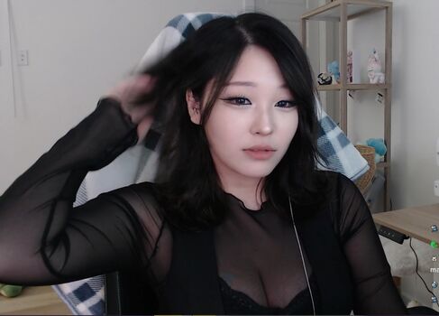 Full leaked Kang hee yoon page private onlyfans photo