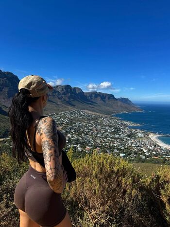 Full leaked Kara zwaanstra private onlyfans photo