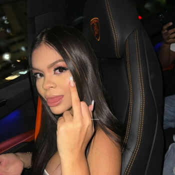 Full leaked Karamba livia private onlyfans photo